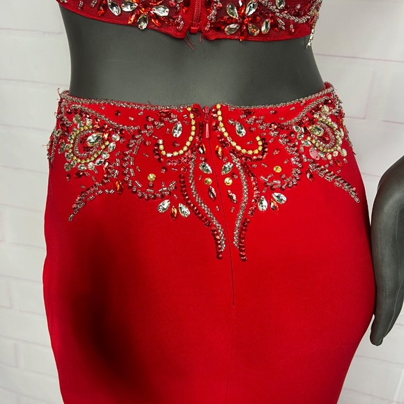 👗❤️|•SPARKLE•| Red Sequin Formal Gown Size 4 Evening Dress - Picture 8 of 11